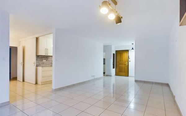 Appartement à vendre    5 pièces • 114 m2 Grenoble