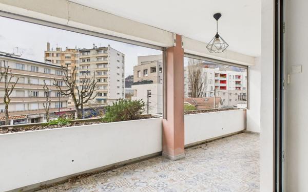 Appartement à vendre    5 pièces • 114 m2 Grenoble