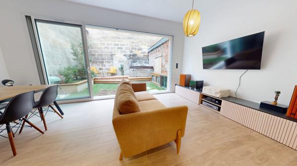 Maison en pierre girondine reconstruite