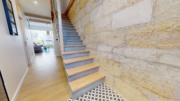 Maison en pierre girondine reconstruite