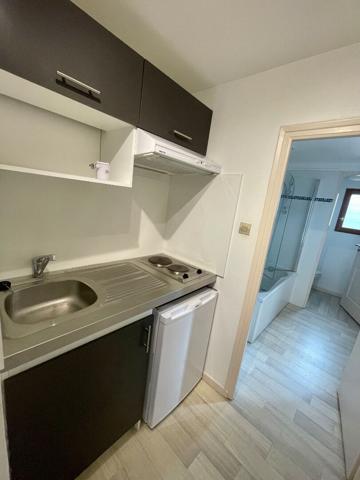 STUDIO 1 PIECE(S) - 23m² - PLACES CHARLES III - NANCY - 3900 HC