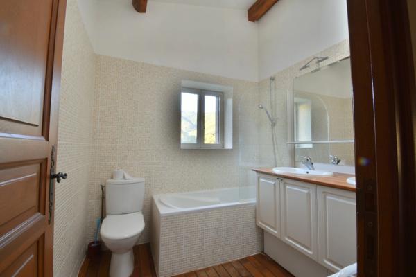 Propriete à louer 4 pièces BEZ ET ESPARON (30)