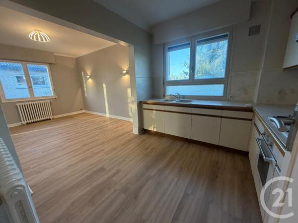 Maison à vendre  7 pièces - 158 m2 SALLES - 33