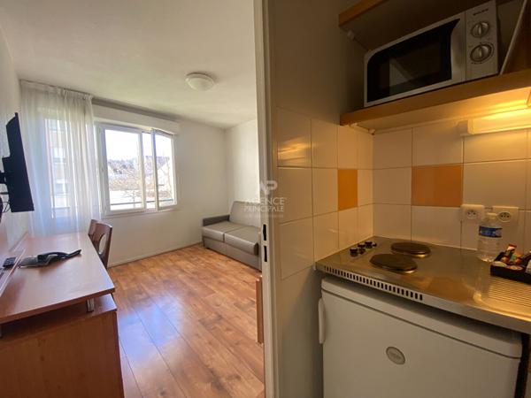 Appartement Nanterre 2 pièce(s) 29 m2 219 000 € **  - Référence  15396