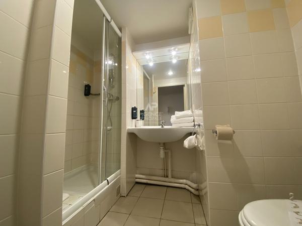 Appartement Nanterre 2 pièce(s) 29 m2 219 000 € **  - Référence  15396