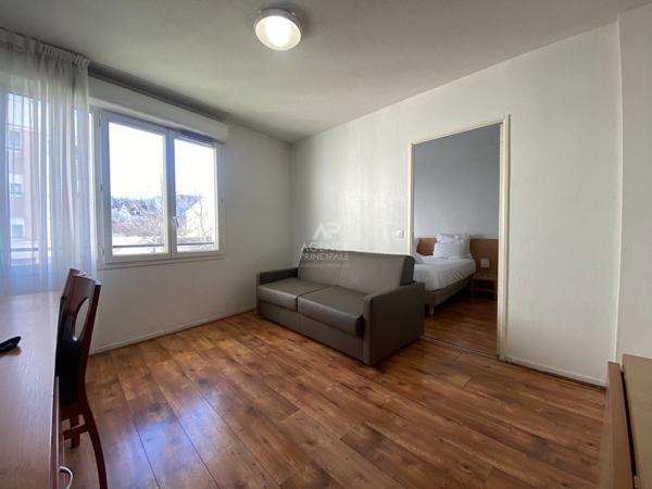 Appartement Nanterre 2 pièce(s) 29 m2 219 000 € **  - Référence  15396