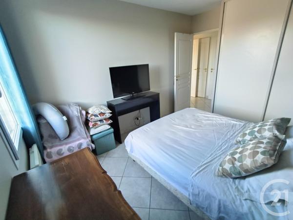 Appartement T4 à vendre  4 pièces - 94,36 m2 MARSEILLE - 13011