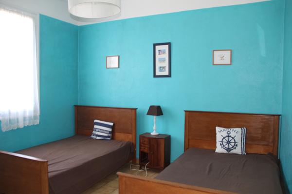 Ensemble de trois maisons, en centre ville