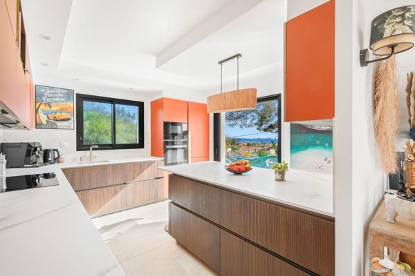 Vente Maison de luxe Bandol 7 Pièces 185 m²