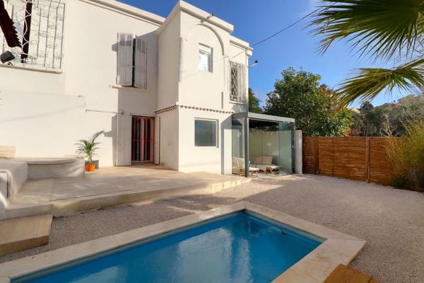 APPARTEMENT TYPE 2 / JARDIN / PISCINE / STATIONNEMENT