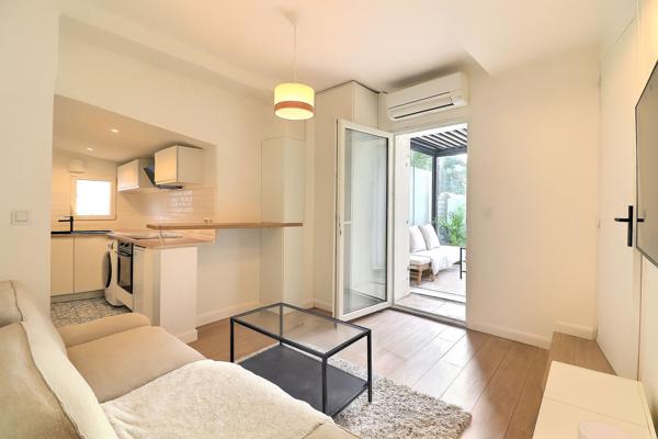 APPARTEMENT TYPE 2 / JARDIN / PISCINE / STATIONNEMENT