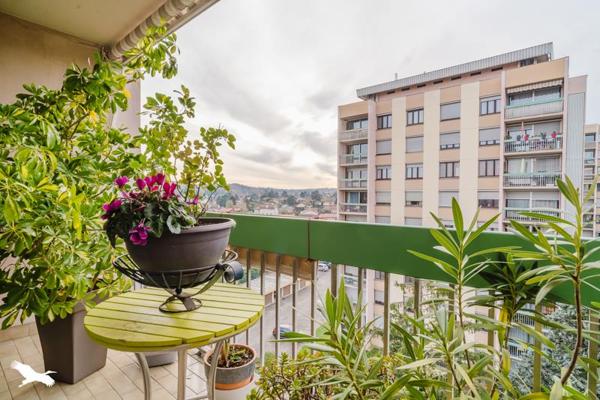 Appartement à vendre |  Saint-Genis-Laval |  5 pièces | 88 m²