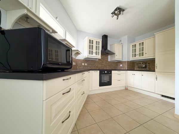 Rillieux-la-Pape (69140) RILLIEUX VILLAGE - Appartement T3 58 m²