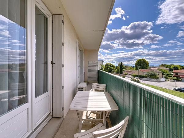 EXCLUSIVITE - APPARTEMENT T4 DE 75 M² AU DEUXIMEME ETAGE AVEC GARAGE ET CAVE