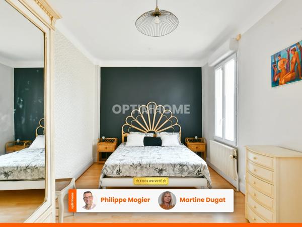 Maison au calme sur petite place – 136 m² habitables, 3 chambres, garage à Saint-Yorre (03)