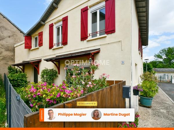 Maison au calme sur petite place – 136 m² habitables, 3 chambres, garage à Saint-Yorre (03)