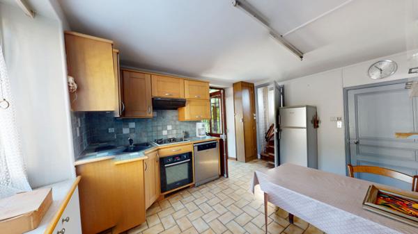 5' de VOIRON Maison 4 chambres, grand terrain, atelier