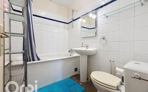 Appartement à vendre    3 pièces • 55,75 m2 Fréjus