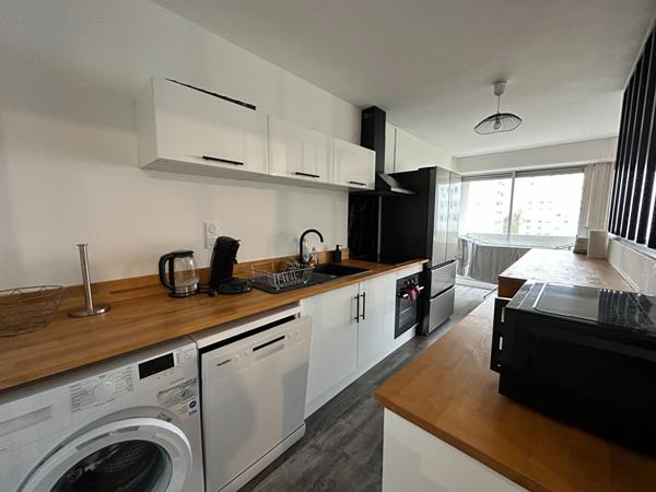 POITIERS - Appartement T5 - 90 m² - REFAIT A NEUF