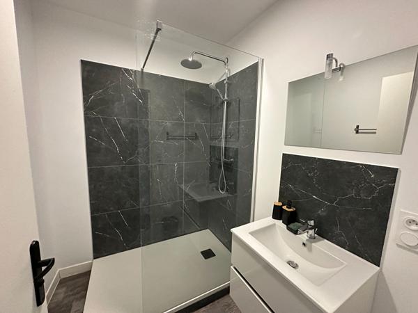 POITIERS - Appartement T5 - 90 m² - REFAIT A NEUF