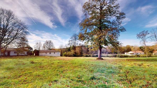 Grande parcelle 1 697 m² – Projet d’envergure – Rion-des-Landes
