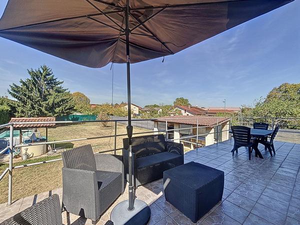 Jolie maison familiale individuelle idéalement située au calme, 92 m2 sur sous sol complet, terrain constructible de 1554m2