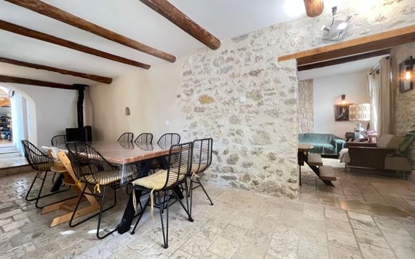 Maison à vendre    4 pièces • 137 m2 Le Thor