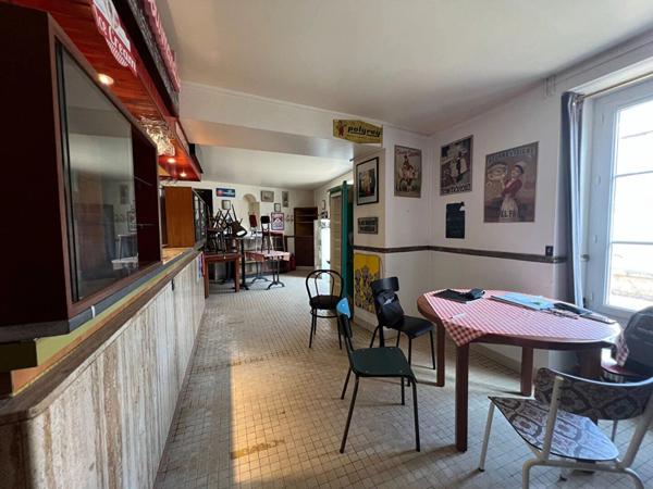 Vente Immeuble 5 pièces 147 m2 à Lhommaizé