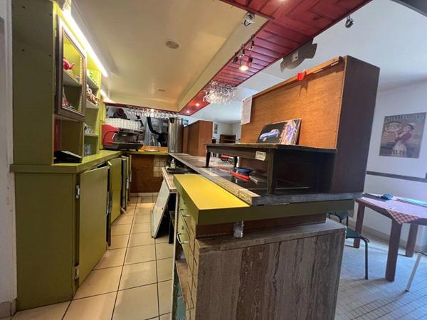 Vente Immeuble 5 pièces 147 m2 à Lhommaizé