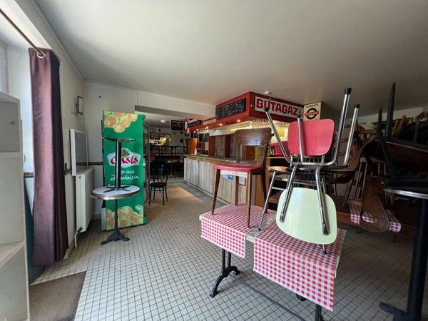 Vente Immeuble 5 pièces 147 m2 à Lhommaizé