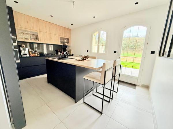 Magnifique Maison 190 m2 - 5 chambres - Piscine