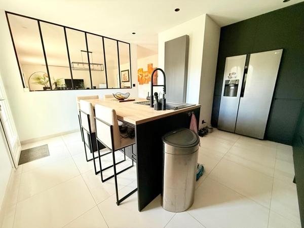 Magnifique Maison 190 m2 - 5 chambres - Piscine