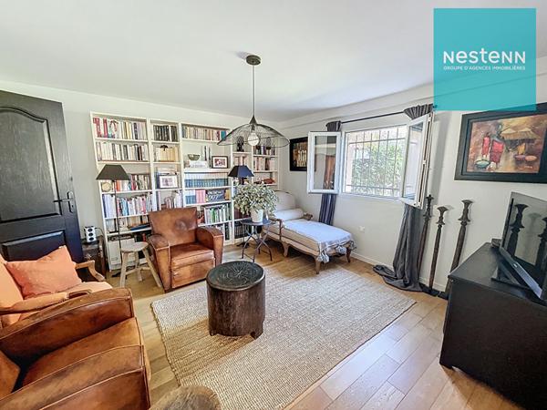 Maison contemporaine à vendre à Montbrison - 6 pièces, 4 chambres avec superbe jardin arboré