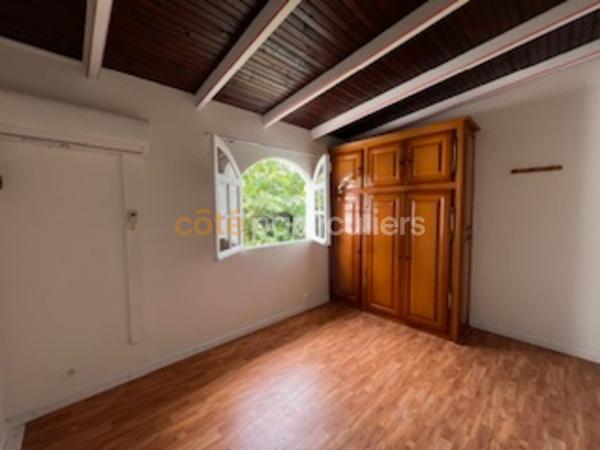 Location
                Maison109 m² - 5 Pièces -
                    SAINTE ANNE (97180)