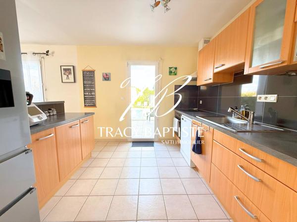 Maison familiale au calme avec jardin, piscine et garage