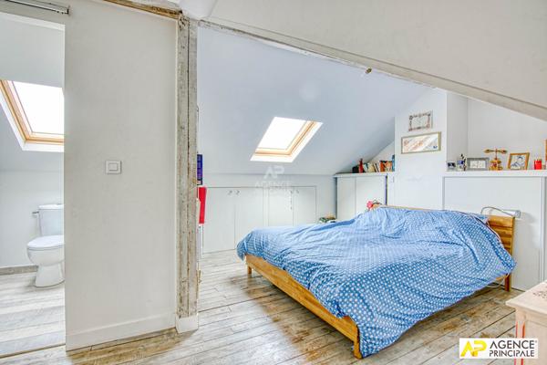 Versailles Montreuil St-Symphorien Maison 8 pièces 202 m² au sol avec jardin et 2 garages €1 495 000 ** - Référence 27206