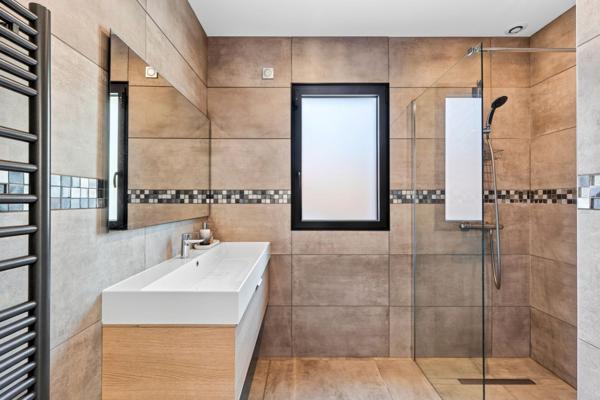 Vente Maison de luxe Sanary-sur-Mer 5 Pièces 150 m²