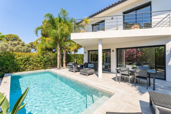Vente Maison de luxe Sanary-sur-Mer 5 Pièces 150 m²