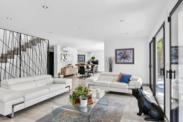 Vente Maison de luxe Sanary-sur-Mer 5 Pièces 150 m²