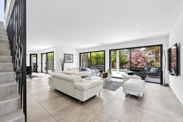 Vente Maison de luxe Sanary-sur-Mer 5 Pièces 150 m²