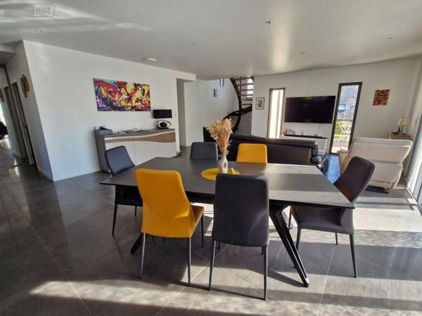 Maison à vendre à Noyal-sur-Vilaine en Ille-et-Vilaine (35530), ref : 228-IDG