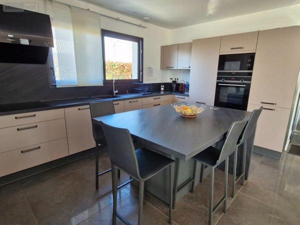 Maison à vendre à Noyal-sur-Vilaine en Ille-et-Vilaine (35530), ref : 228-IDG