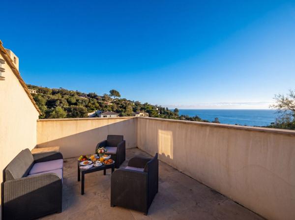 Vente Villa de luxe Les Issambres 8 Pièces 216 m²