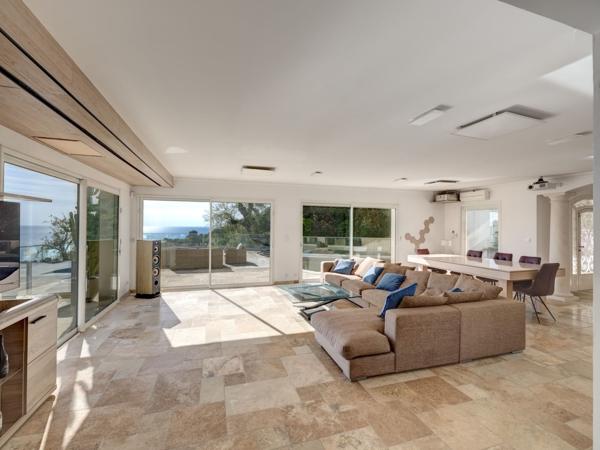 Vente Villa de luxe Les Issambres 8 Pièces 216 m²