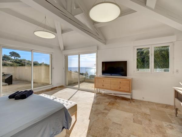Vente Villa de luxe Les Issambres 8 Pièces 216 m²