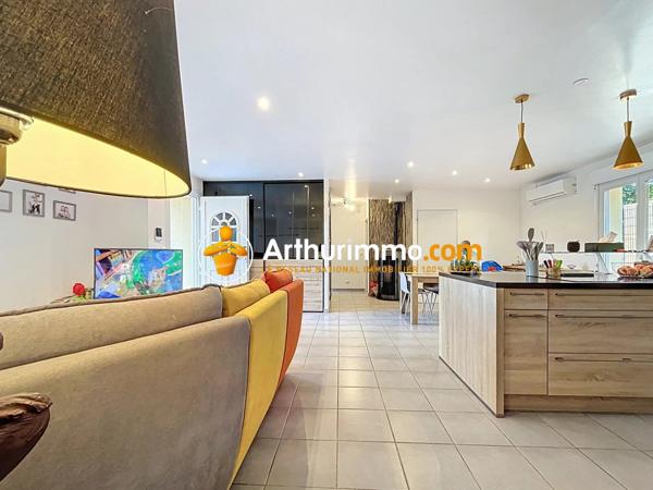 Vente Maison 5 pièces 110 m2 à Bourgoin-Jallieu