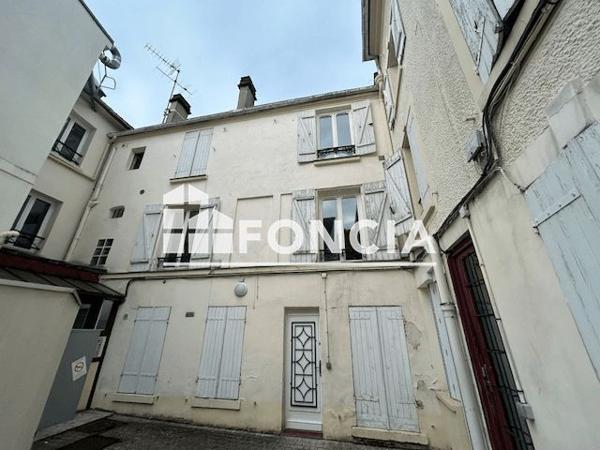 Location Studio 22 m² - 15 BIS RUE DE L'EPERON Pontoise 95300