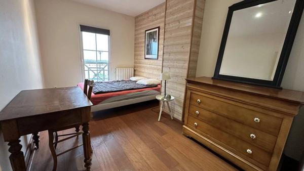 VILLA BALNÉAIRE FACE À L'OCÉAN.