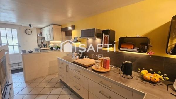 Charentaise pleine de charme avec piscine