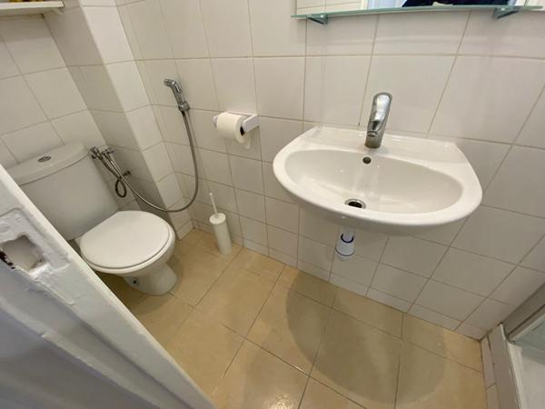 proche place république